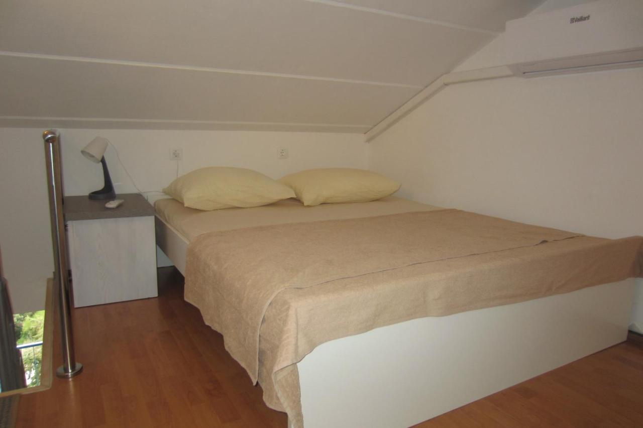 Apartman Valinor Miholascica Luaran gambar